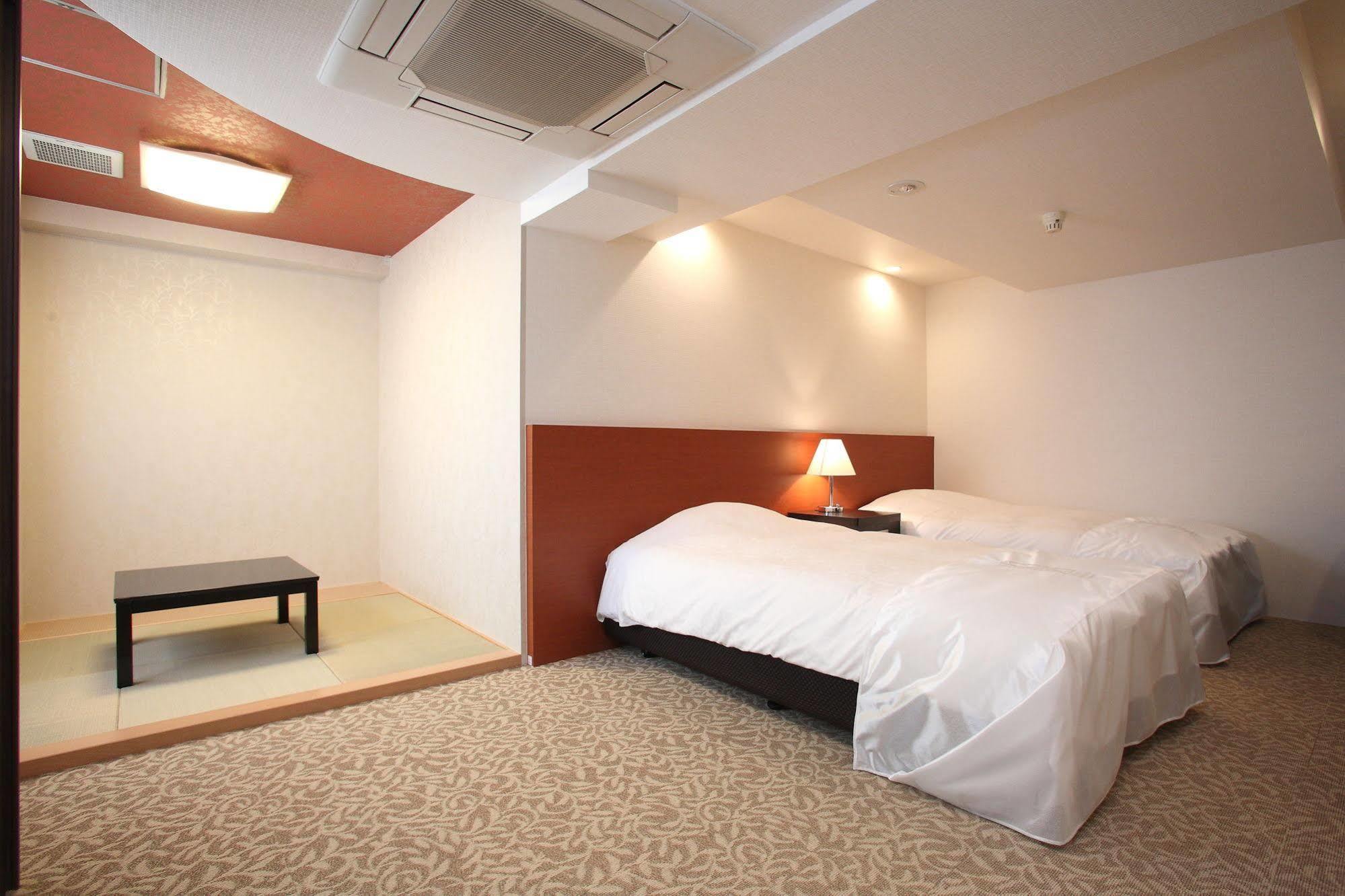 Hotel Sunline Kyoto Gion Shijo Bagian luar foto